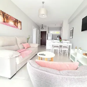 https://acogedor-ap-1hab-torremolinos.1costadelsol.com